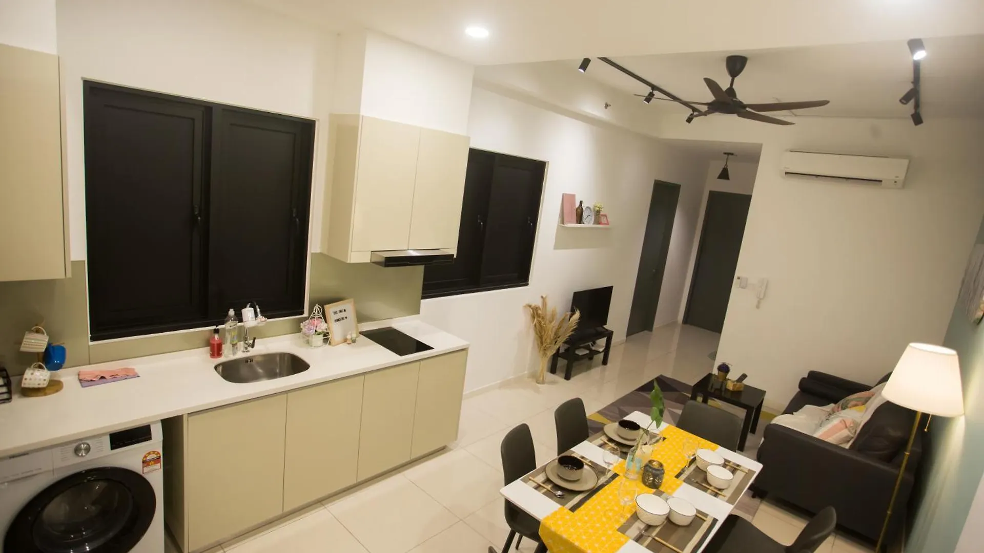 Paradigm Residence By The One - Upstair Of Paradigm Mall Jb Johor Bahru 0*,  Malaisie